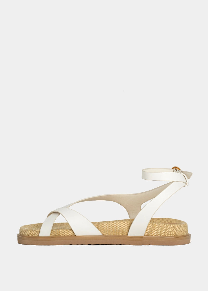 BERRY White Flat Sandals - WHITE | SHUSHOP