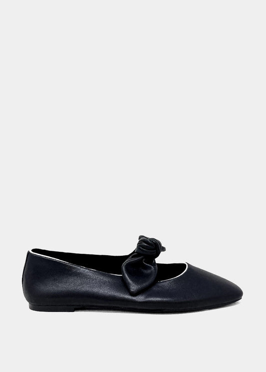 APRIL Flat Shoes | Chic Everyday Flats for Women - BLACK | SHUSHOP