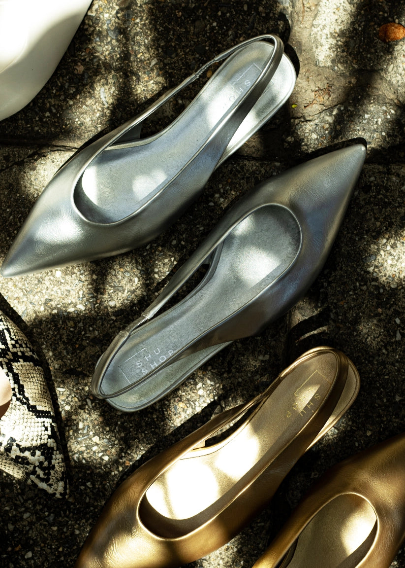 Amelia Silver Slingback Flats - SILVER | SHUSHOP