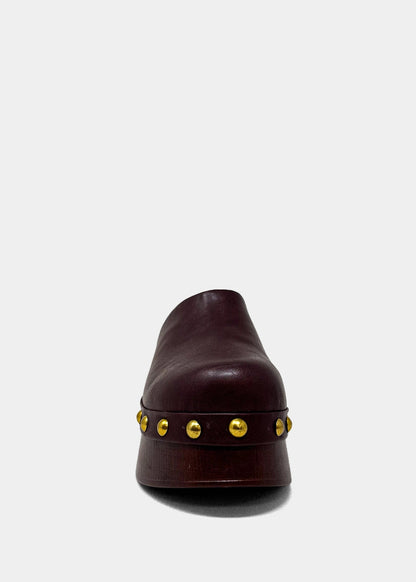 Lily Wine Studded Clogs - WINE | SHUSHOP