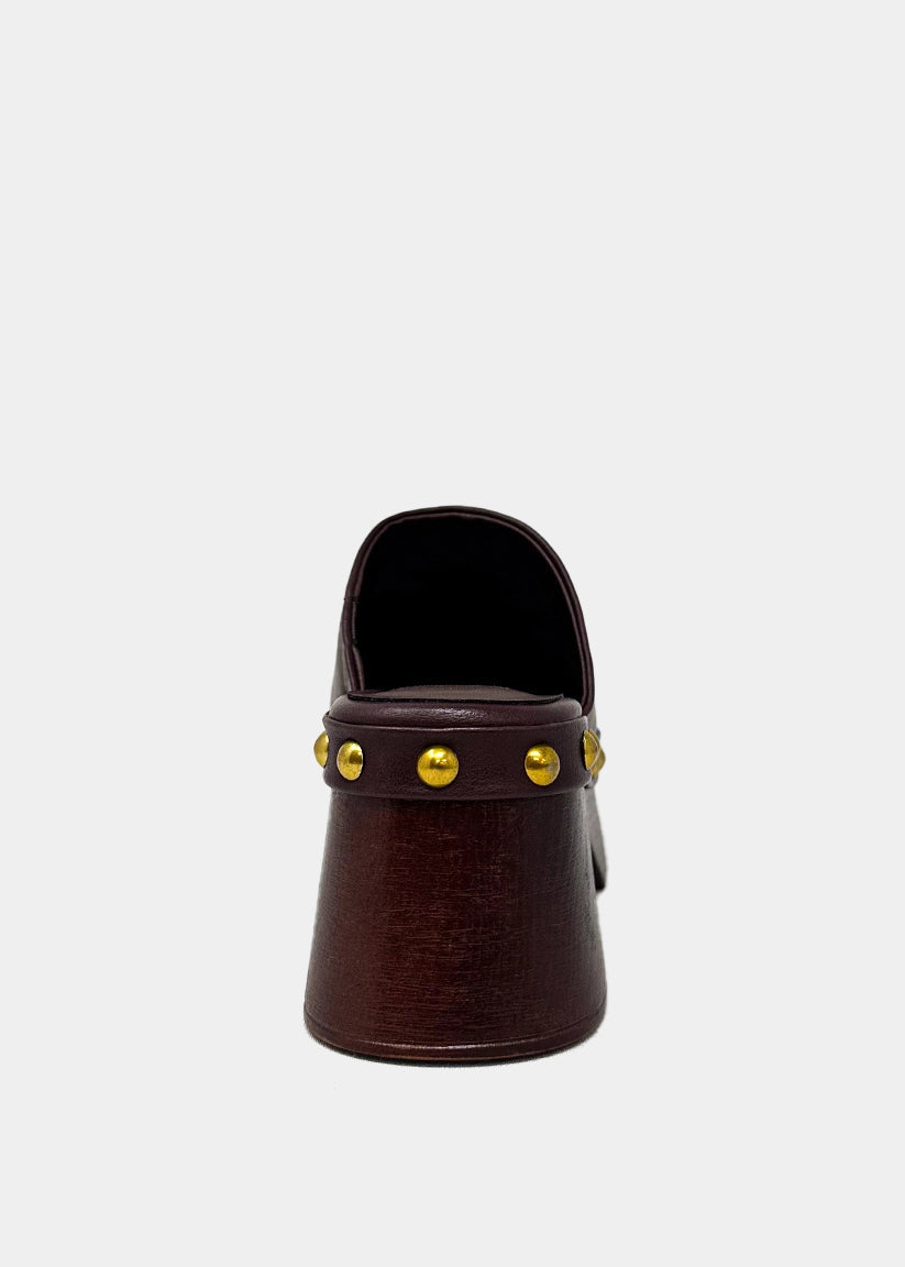 Lily Wine Studded Clogs - WINE | SHUSHOP
